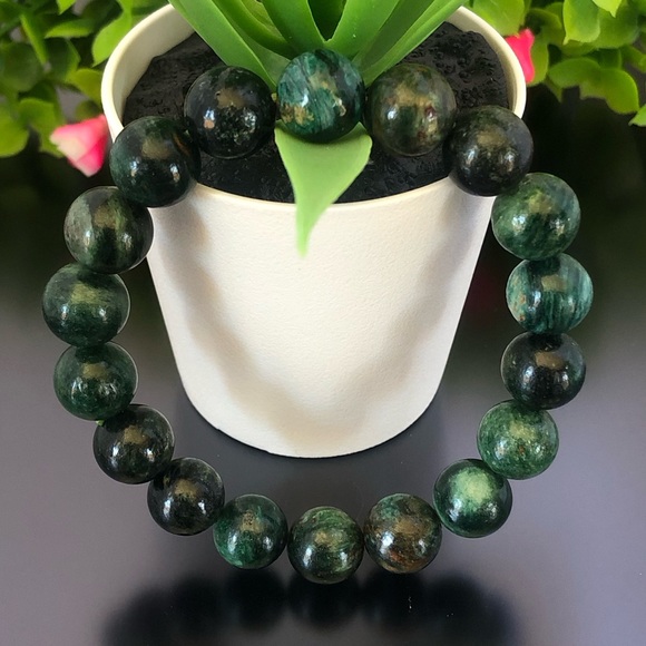 Emerald 10mm Natural Stone Beads Stretchable Bracelet - Picture 2 of 2